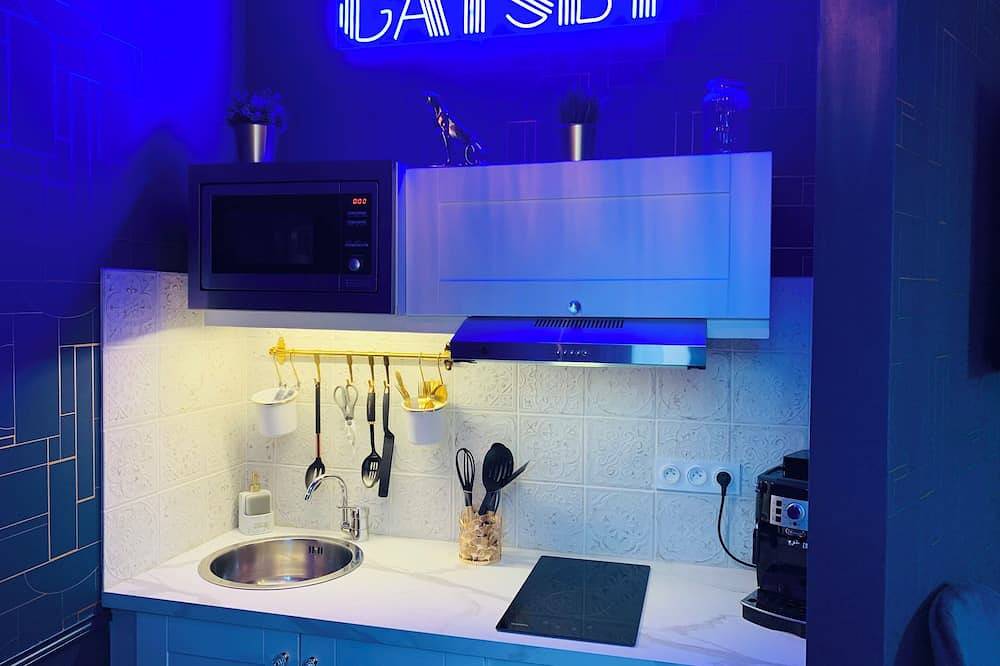 Apartamento entero, Appart Le Gatsby Coeur Centre Ville - Wi-fi- Sauna in Dole (Jura), Jura