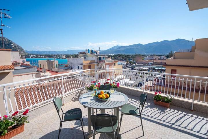 B&B für 6 Personen, mit Balkon und Ausblick in Palermo