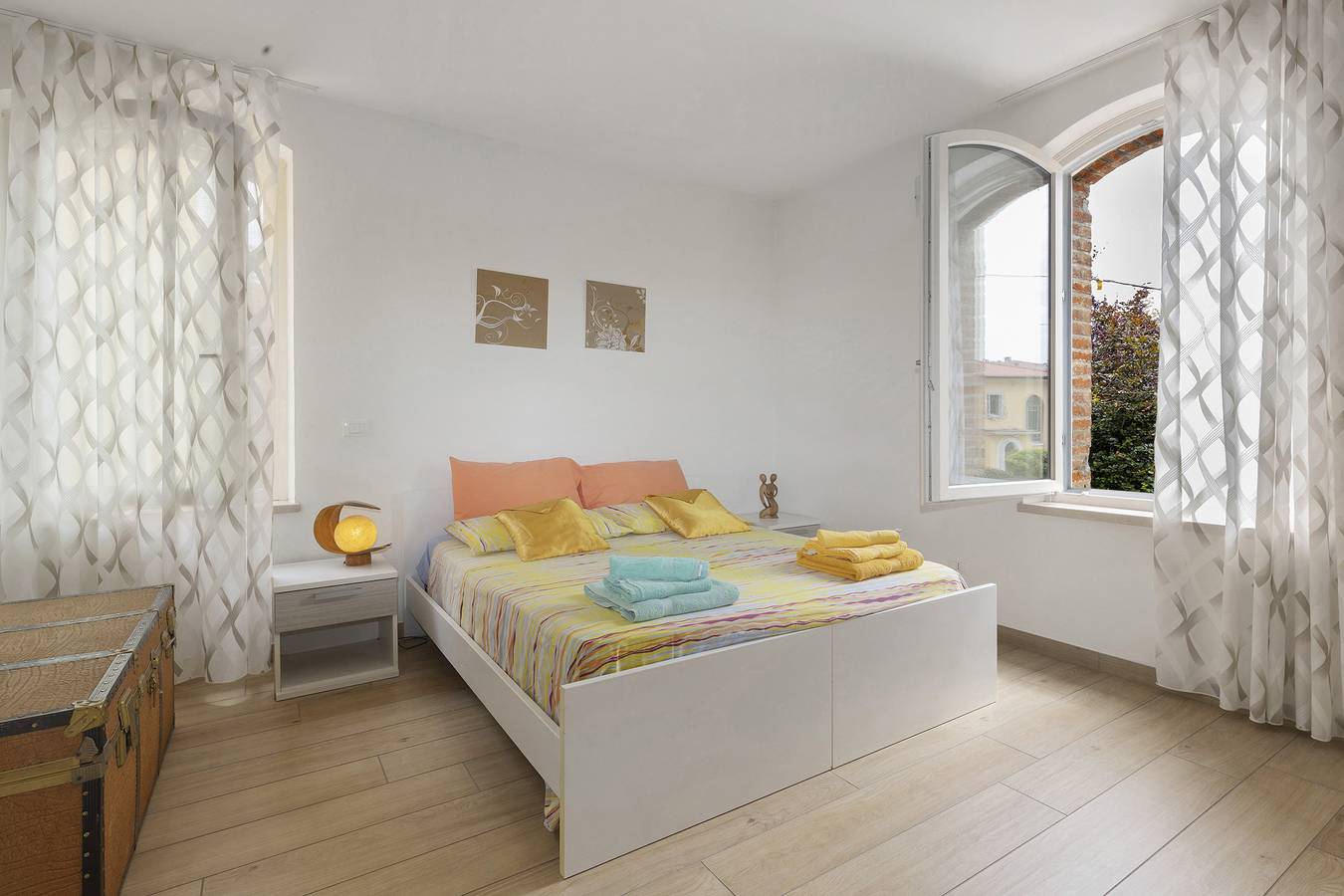 Entire apartment, Apartment 'Pozzo Dei Desideri  Asia' with Wi-Fi and Air Conditioning in Castelnuovo del Garda, Garda Mountains