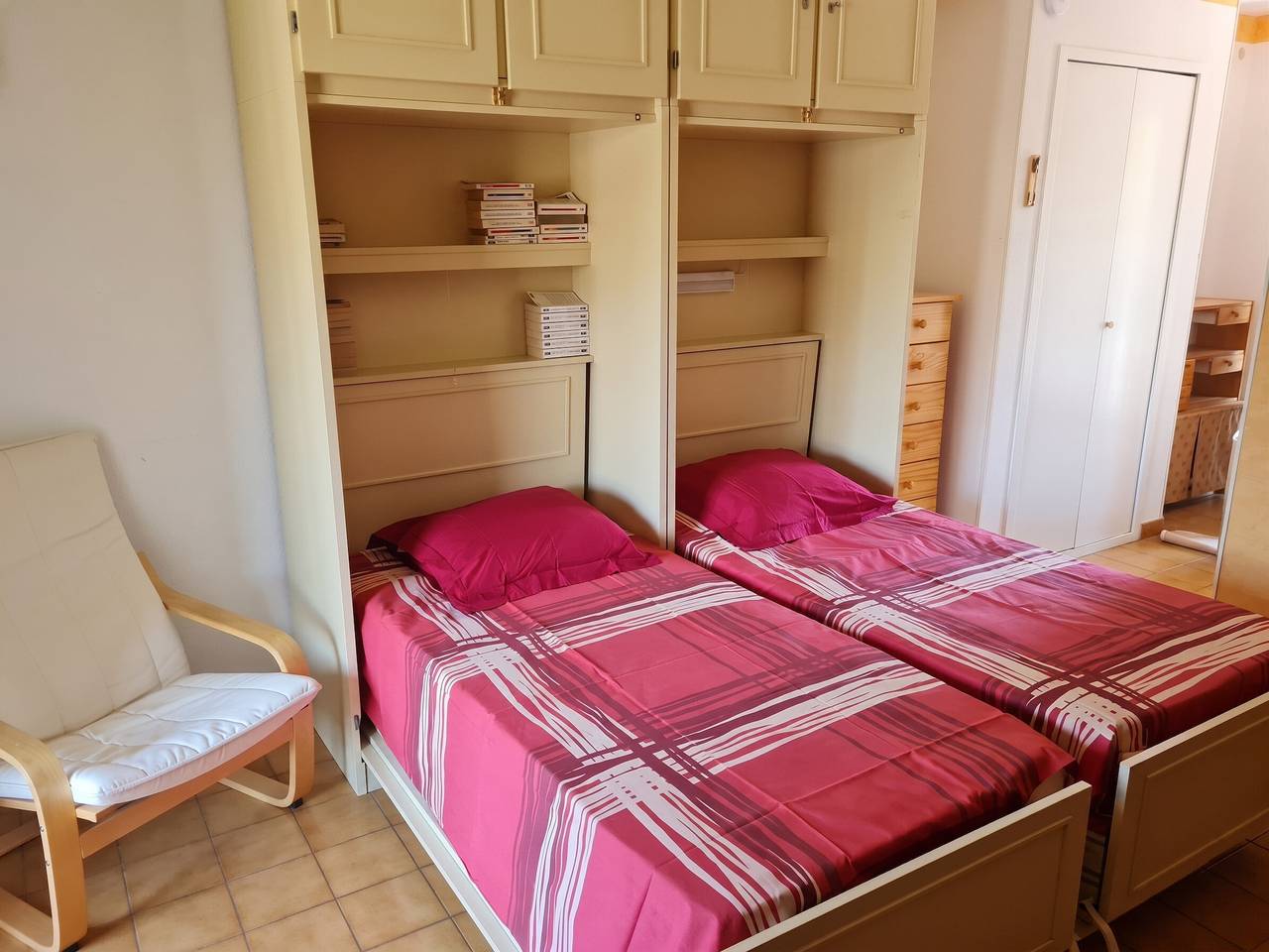 Studio entier, Studio douillet à Gréoux-les-Bains - 30 m² - Terrasse in Gréoux-les-Bains, Parc naturel régional du Verdon