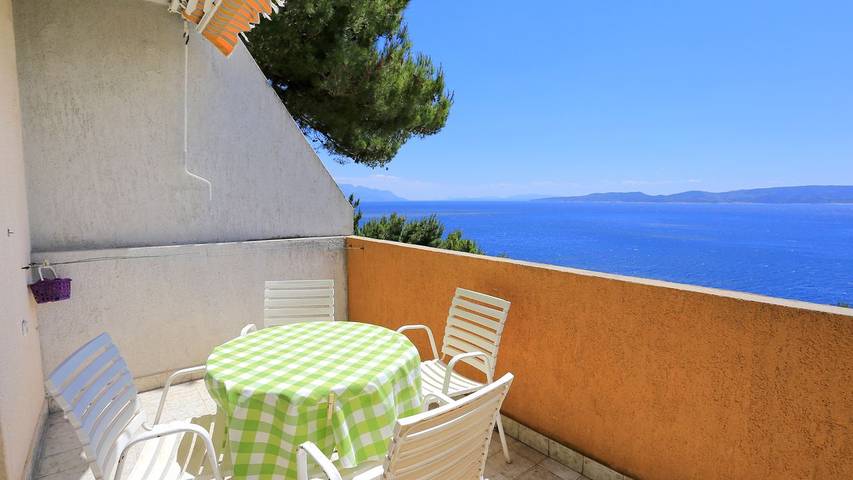 Studio für 3 Personen, mit Terrasse in Marusici