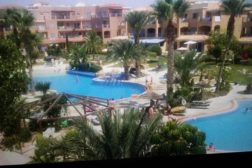 Entire apartment, **Special Offer**!!!<br>brilliant remarkable near Beach holiday home fast Internet in Paphos, South Cyprus