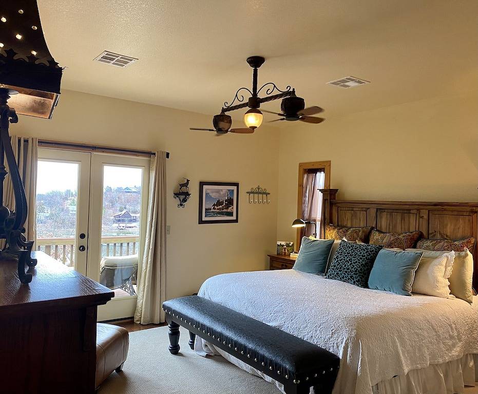 Lodge for 13 Guests in Longtown, Eufaula Lake