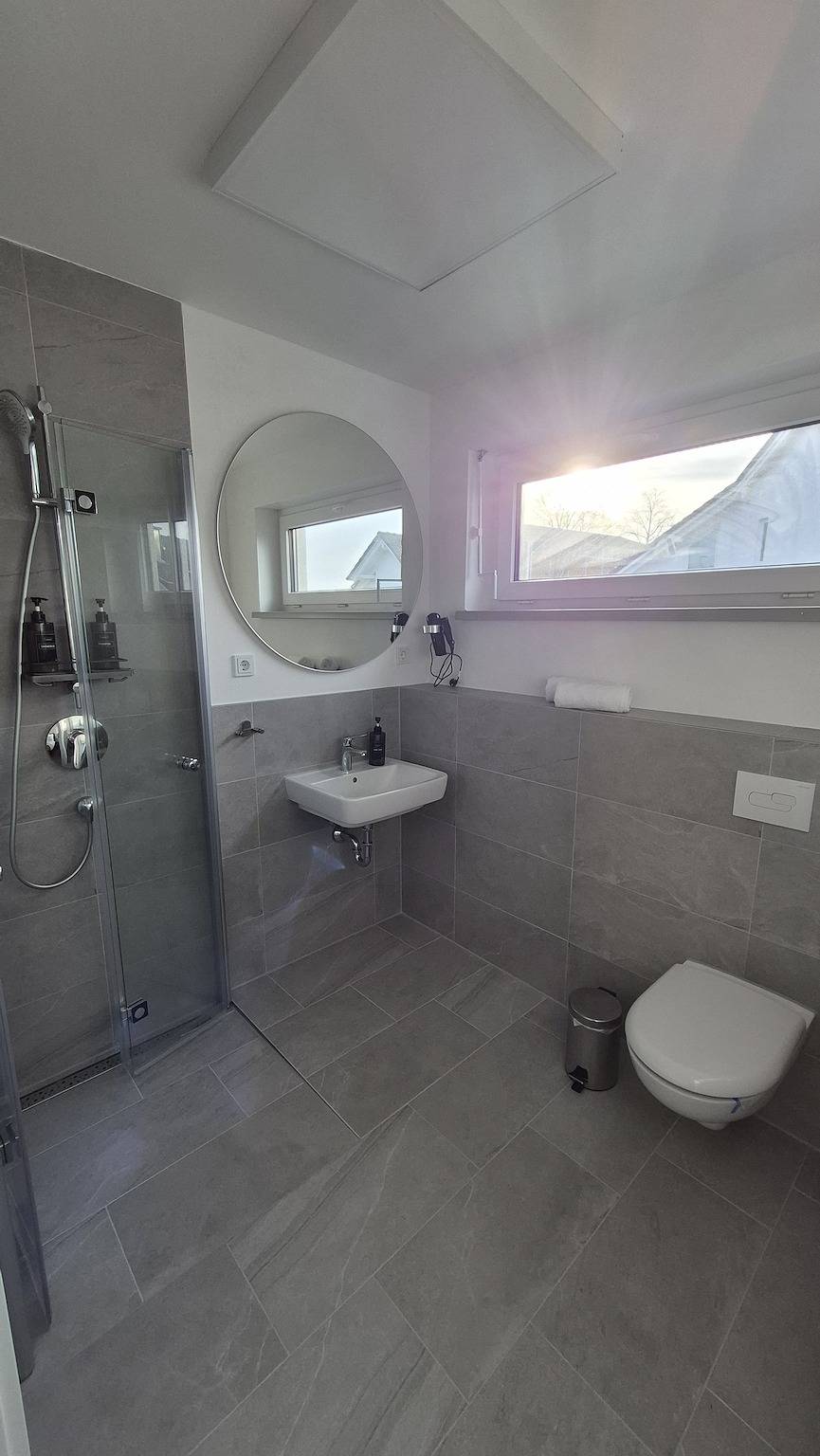 Apartamento vacacional entero, Apartments Seibel Doppel-/Zweibettzimmer in Sondelfingen, Reutlingen