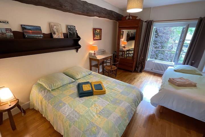 Chambre d’hôte pour 6 personnes, avec Jardin à Nonant