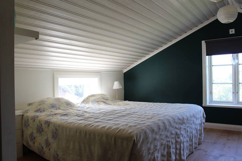 Cozy and spacious traditional Swedish Dala cottage in Leksand, Dalarna