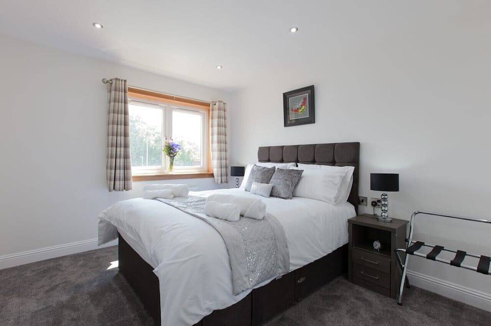 Entire apartment, Super Prime City Centre Executive Apartment - Dunfermline in Dunfermline, Fife region