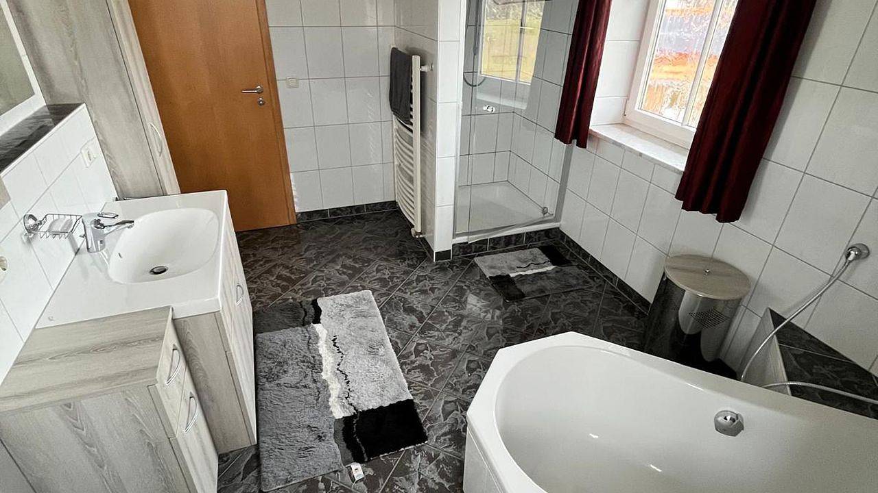 Ganze Ferienwohnung, Ferienwohnung für 4 Personen (60 m²) in Waging in Waging am See, Rupertiwinkel
