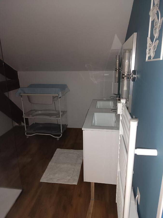 Location de vacances pour 6 personnes, avec vue ainsi que piscine et terrasse, adapté aux familles à La Fouillade - 2