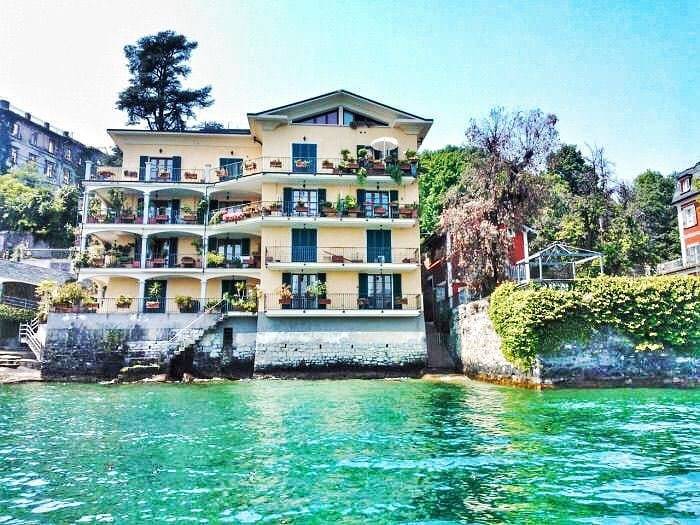 Vacation Rental for 4 Guests in Comune di Verbania, Lago Maggiore (Piemonte)