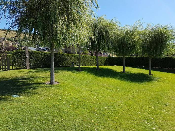 Location de vacances pour 8 personnes, avec jardin et piscine à Estavar - 3