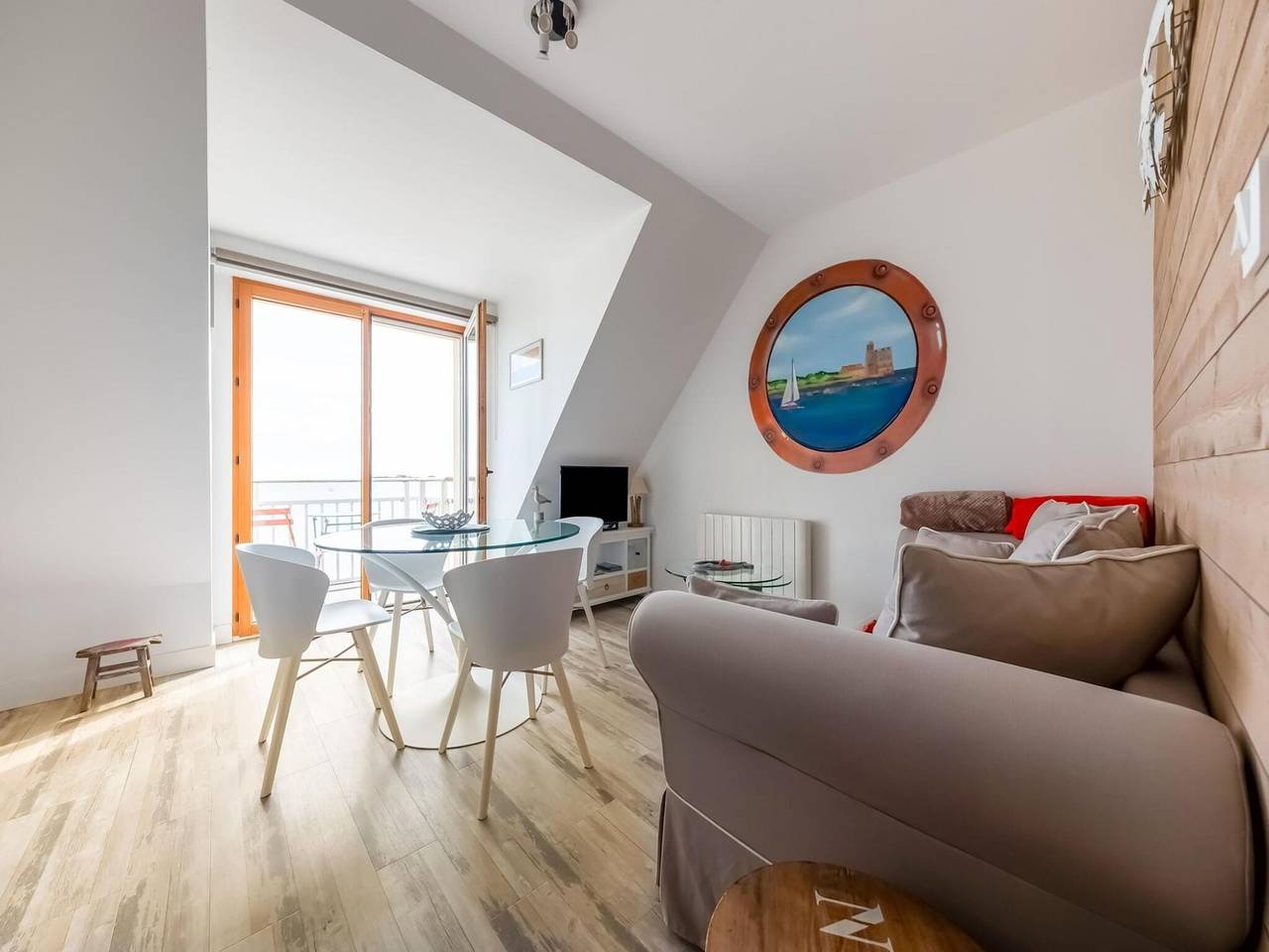 Appartement entier, Appartement de vacances pour 4 personnes in Saint-Vaast-la-Hougue, Région de Cherbourg