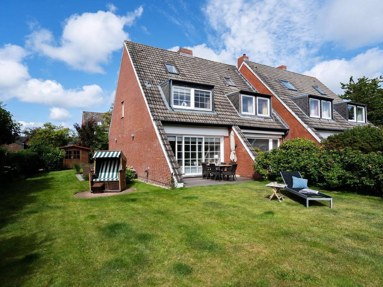 Meeresgarten - Modernes Haus für 6 Pers. mit Terrasse, Pkw-Stellplatz, Wlan, Haustiere erlaubt. in Tinnum, Sylt (Gemeinde)