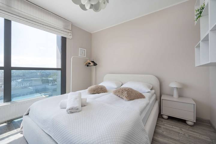 Ganze Wohnung, Apartment with a River View Near the Old Town by Renters Prestige in Breslau, Niederschlesien