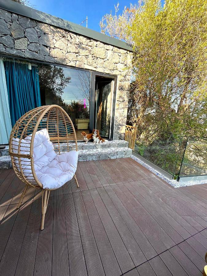 Appartamento intero, Superior Suite with Sea View in Nizzeti, Valverde (Catania)