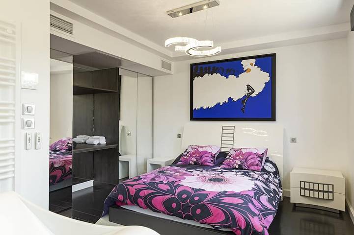 Location de vacances pour 10 personnes, avec jardin ainsi que jacuzzi et balcon à Bègles - 2