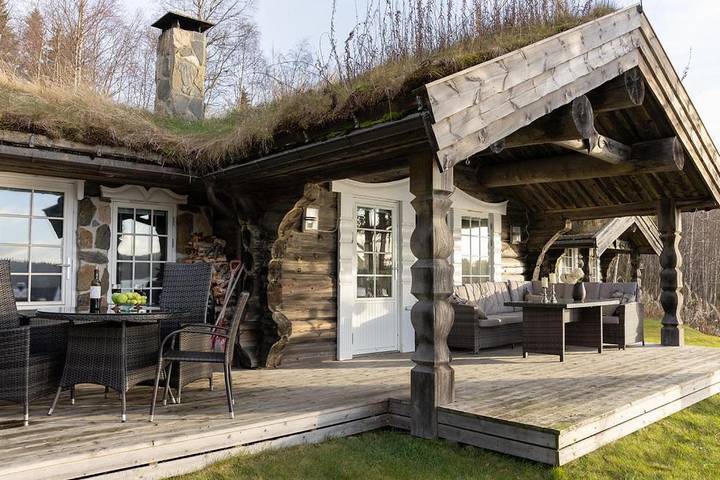 Ferienhaus für 12 Personen, mit Whirlpool und Terrasse sowie Garten und Seeblick