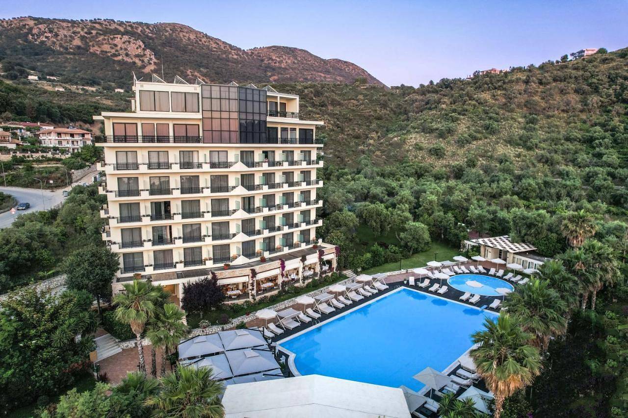 Rapo's Resort Hotel in Himarë, Vlorë