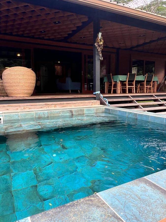 Villa pour 6 personnes, avec jardin ainsi que piscine et bassin pour enfant