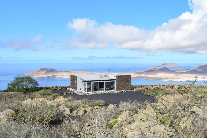Ferienhaus "Casa Vereda del Risco" mit Meerblick, Bergblick & Garten in Haría, Parque Natural Archipiélago Chinijo