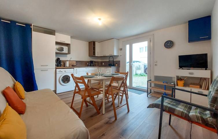 Gîte pour 4 personnes, avec terrasse et jardin dans Plage de la Grande Conche - 3