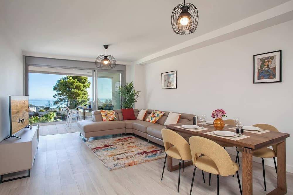 Apartment for 4 People in Mijas Pueblo, Mijas