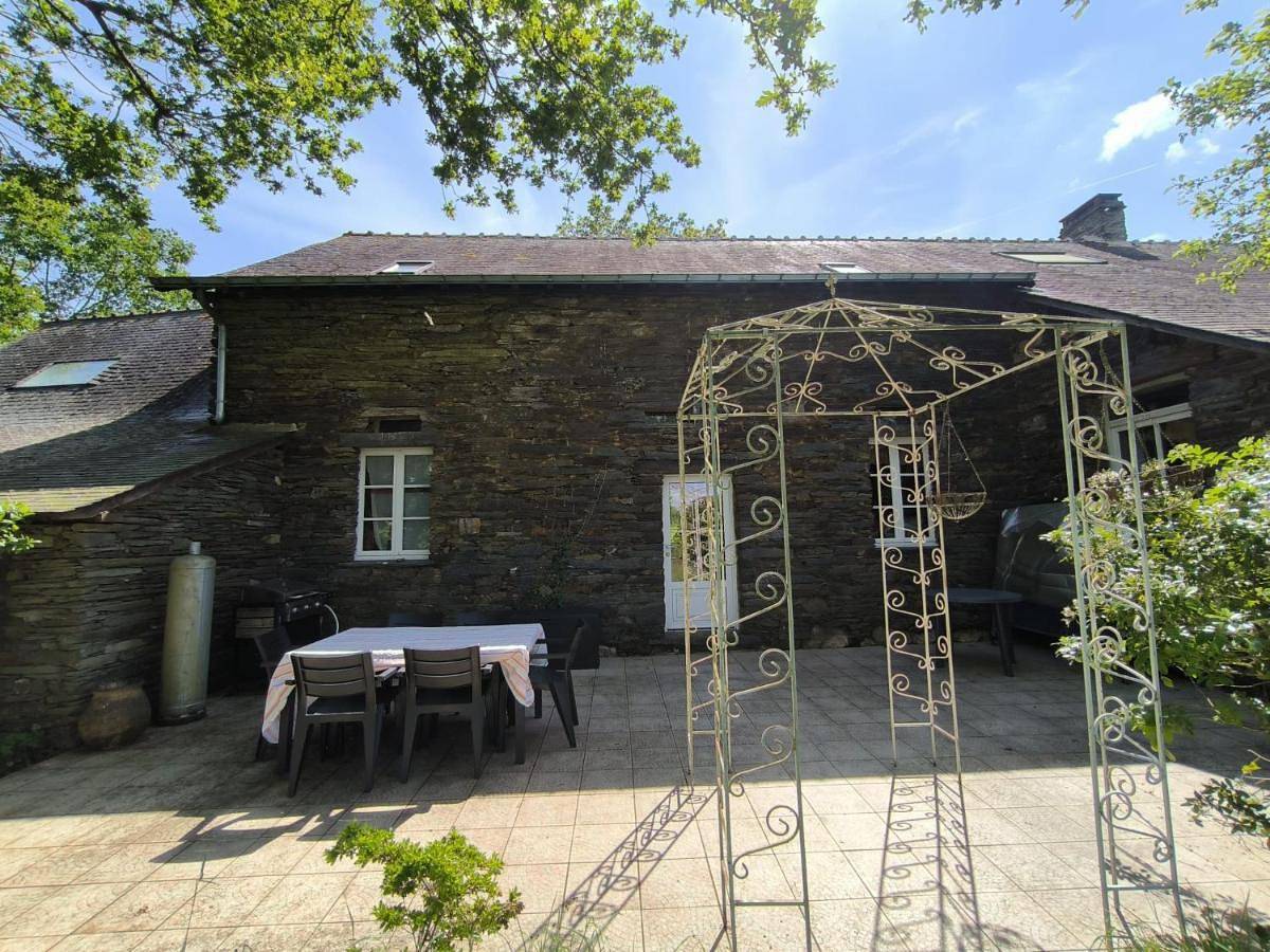 Double Room with Private Bathroom in Marsac-sur-Don, Région de Châteaubriant