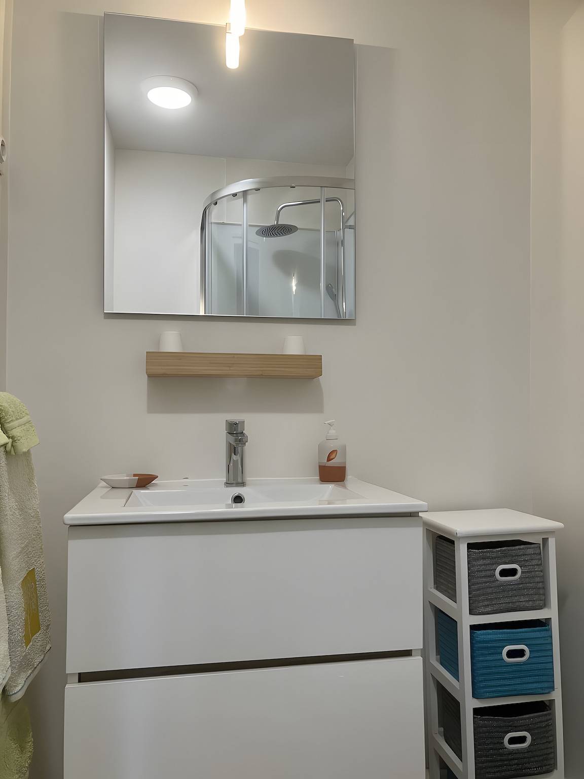 Chambre d'hôtes 'Chambre 4 - 2 Personnes' avec piscine partagée, terrasse partagée et Wi-Fi in Segonzac, Charente