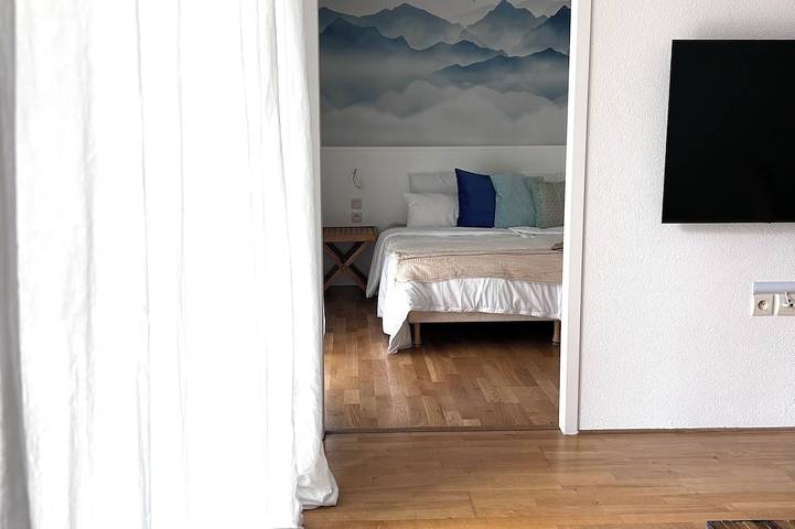 Entire apartment, Beautiful 1-bedroom apartment with Ac in Divonne-les-Bains in Divonne-les-Bains, Gex