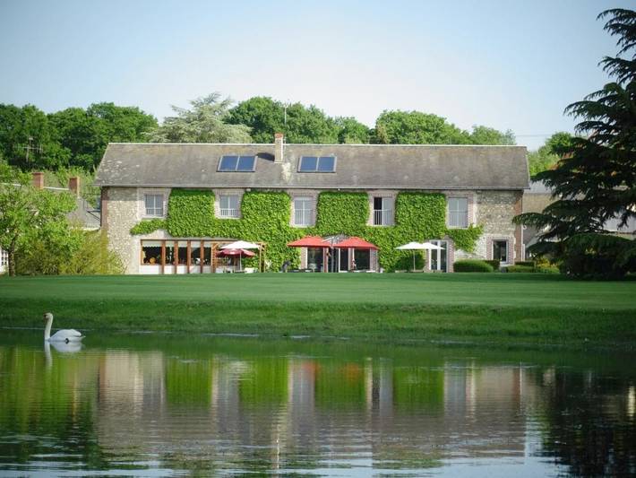 Chambre d’hôte pour 4 personnes, avec jardin ainsi que vue et vue sur le lac à Vievy-le-Rayé