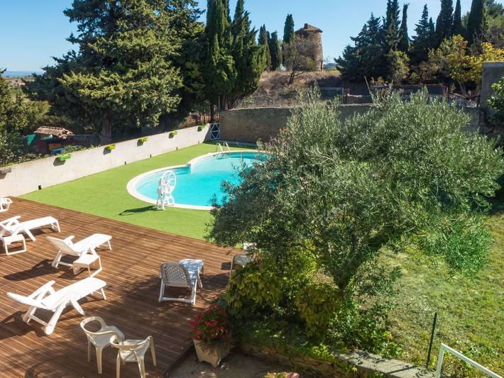 Location de vacances pour 5 personnes, avec piscine ainsi que terrasse et jardin à Montbrun-des-Corbières