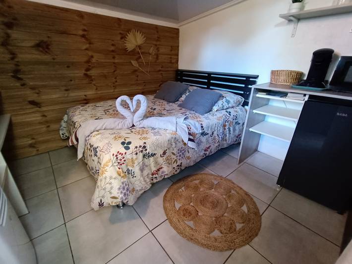 Cabaña 'La Cabane Tropicale' con piscina privada, Wi-Fi y aire acondicionado in Saint-Louis, Reunión