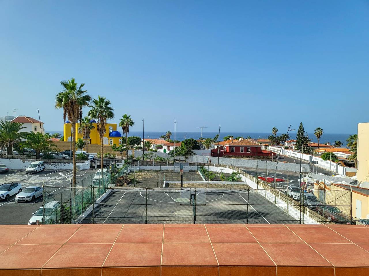 Apartamento entero, Tenerife: Alojamiento acogedor con piscina y parking en Playa La Arena in Playa Neptuno (Santiago del Teide), Santiago del Teide