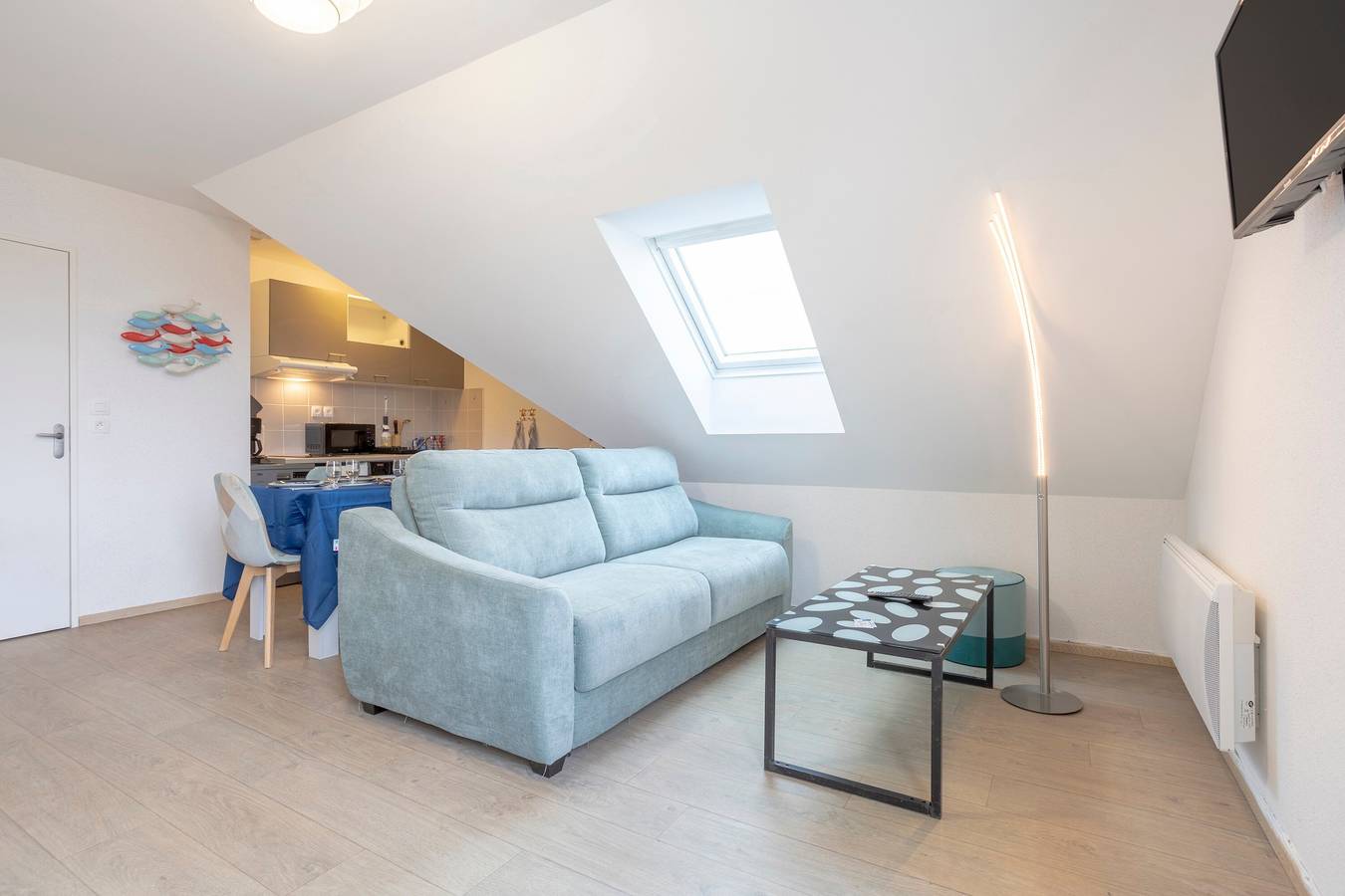 Apartamento entero, Apartamento “L’Eclose - Les Korrigans” con piscina, jardín y Wi-Fi - cerca del Gr34 in Guilvinec, Region de Quimper