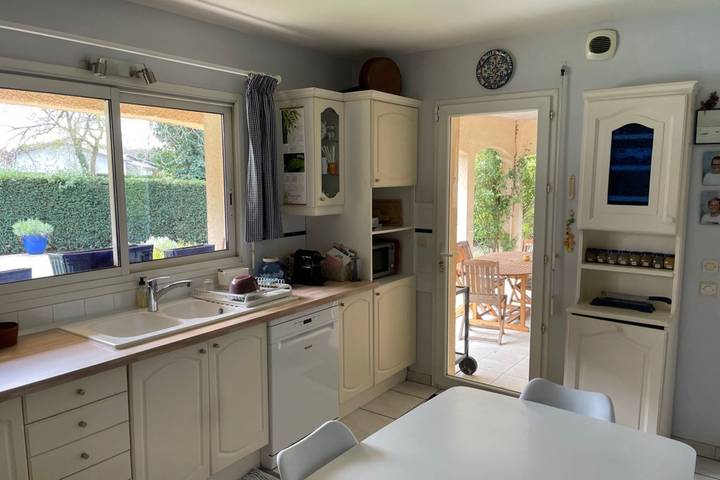 Location de vacances pour 8 personnes, avec piscine et jardin dans Cassy - 4