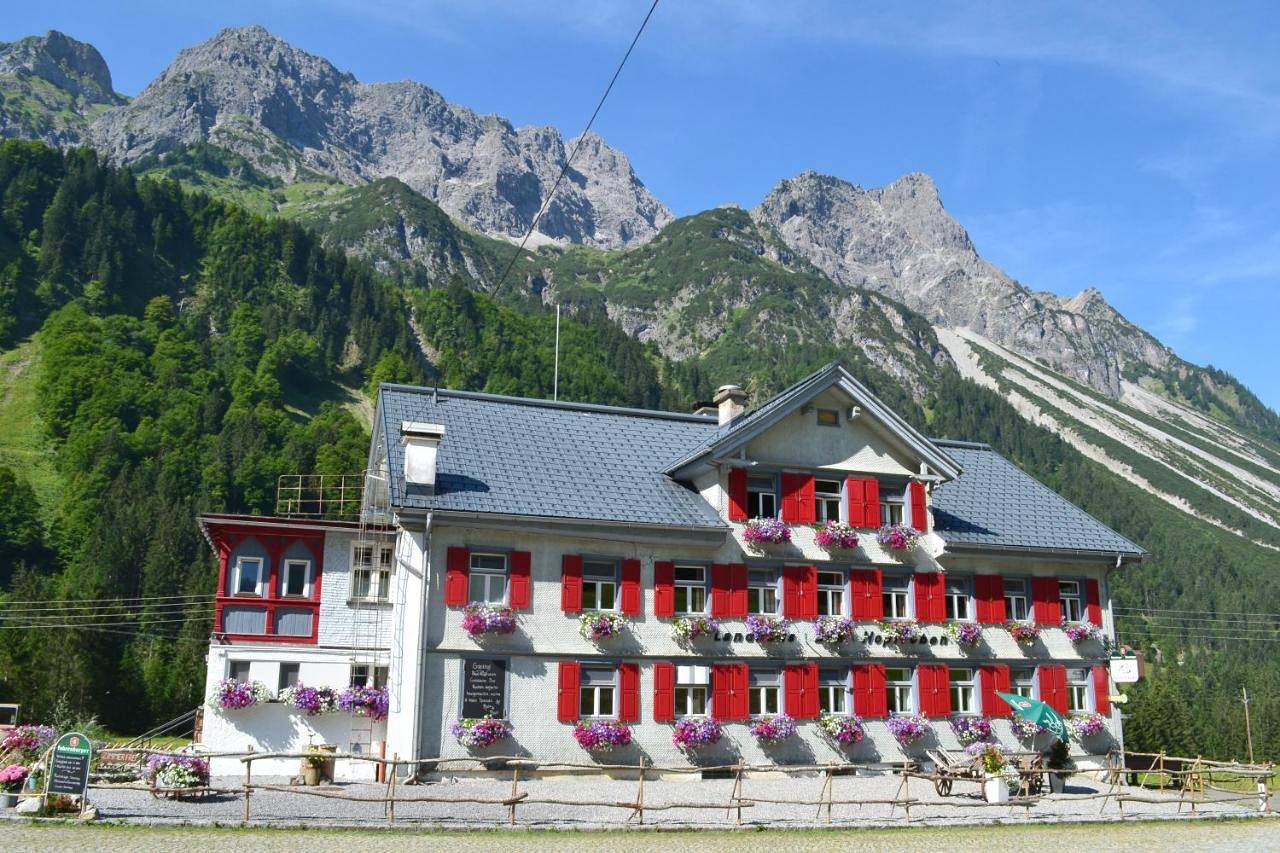 Double Room with Private External Bathroom in Schoppernau, Bregenzerwald