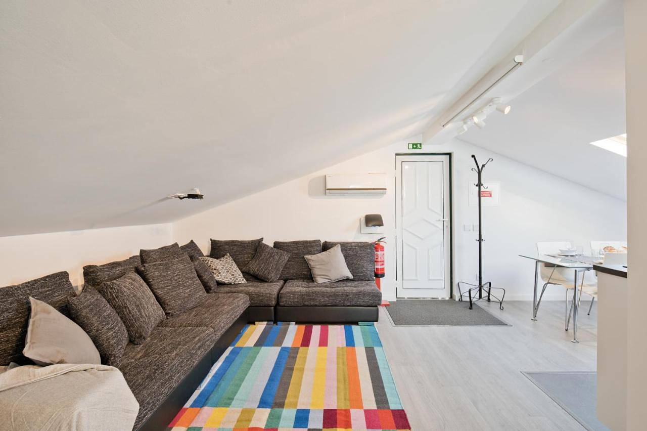 Apartamento inteiro, Bmyguest - Cascais Beach Villa Ii in Alcabideche, Costa de Lisboa
