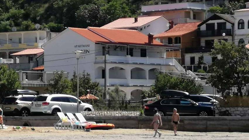 Ferienwohnung für 8 Personen, mit Balkon in Lopar