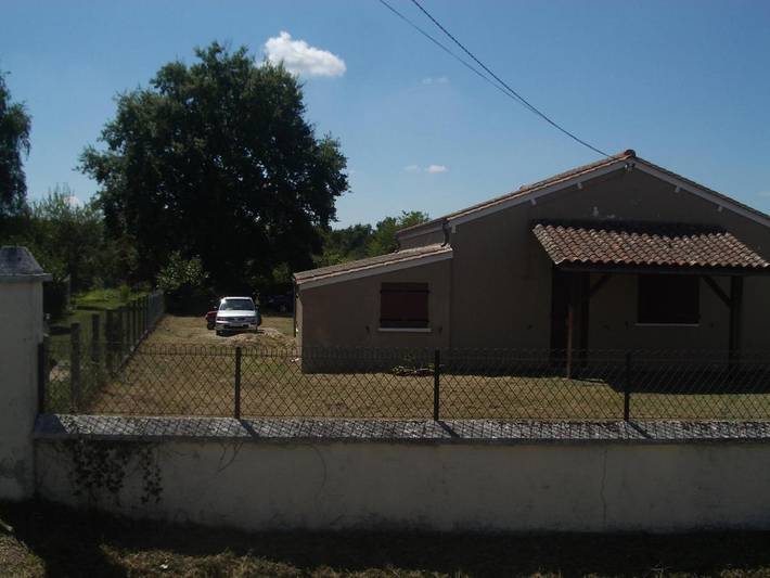 Appartement de vacances pour 2 personnes, avec vue ainsi que piscine et jardin