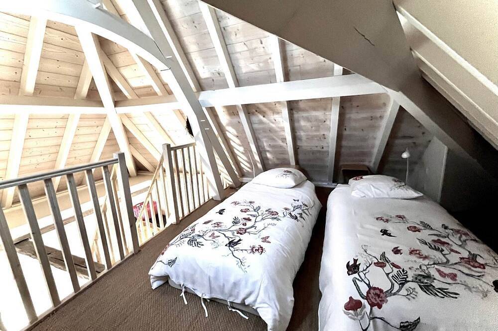 Entire apartment, La Maisonnette - loft in winegrower's house - sleeps 4 in Gertwiller, Sélestat-Erstein region