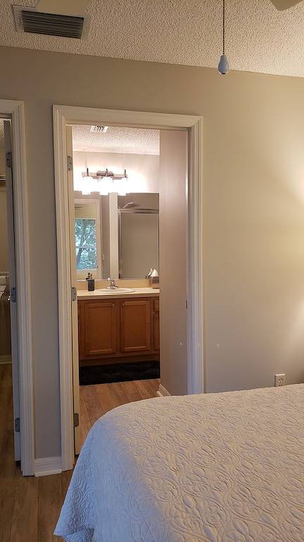 Walk to Lake Sumter Landing! Golf cart included! in The Villages, Sumter County