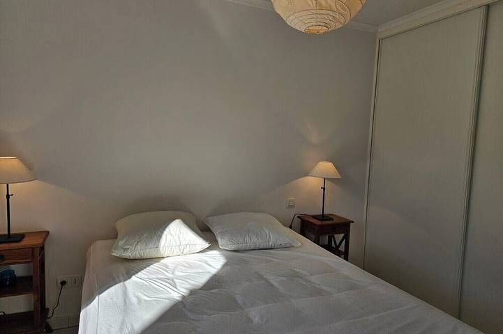 Gîte pour 6 personnes, avec piscine et terrasse, animaux acceptés dans Agay - 3