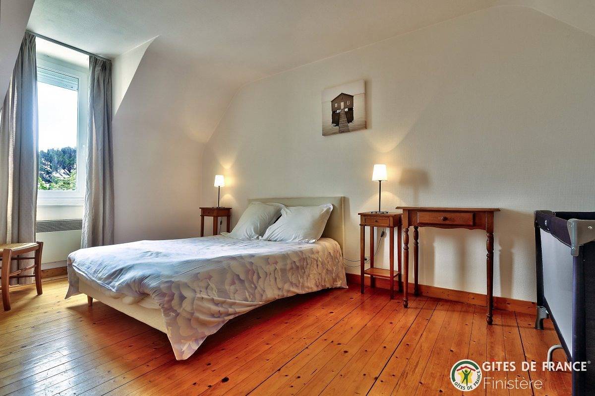 Encantadora casa rural con jardín y aparcamiento, a 400 m de la playa de Léhan in Treffiagat, Region de Quimper