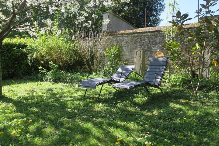 Location de vacances pour 2 personnes, avec terrasse et jardin à Chalon-sur-Saône - 4