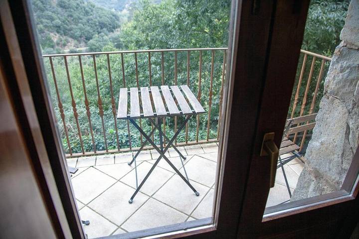 Casa rural para 2 personas, con Terraza y Jardín además de Piscina y Vistas al lago en Susqueda - 4