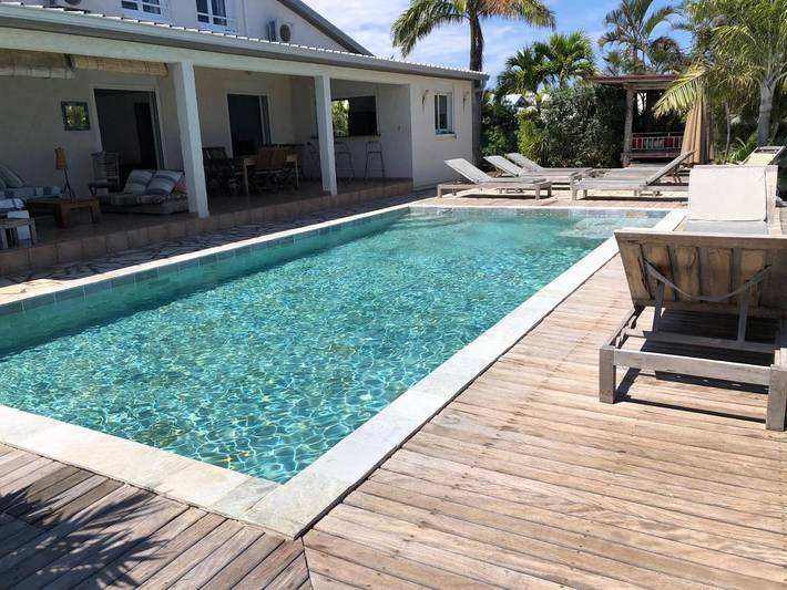 Villa pour 10 personnes, avec vue ainsi que piscine et jardin dans Saint-Gilles les Bains - 2