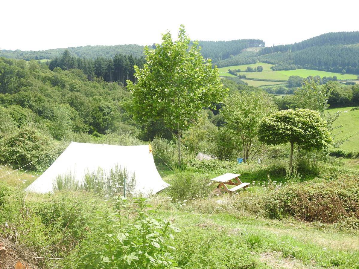 Camping La Forêt du Morvan in Larochemillay, Parc naturel régional du Morvan
