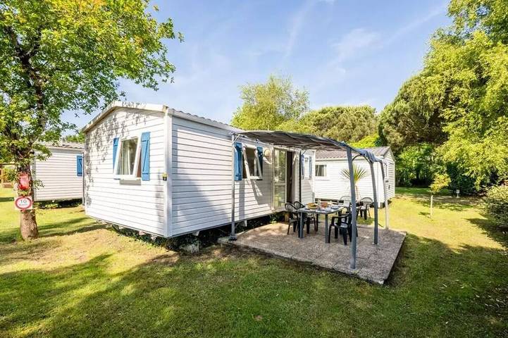 Mobil home pour 6 personnes, avec terrasse