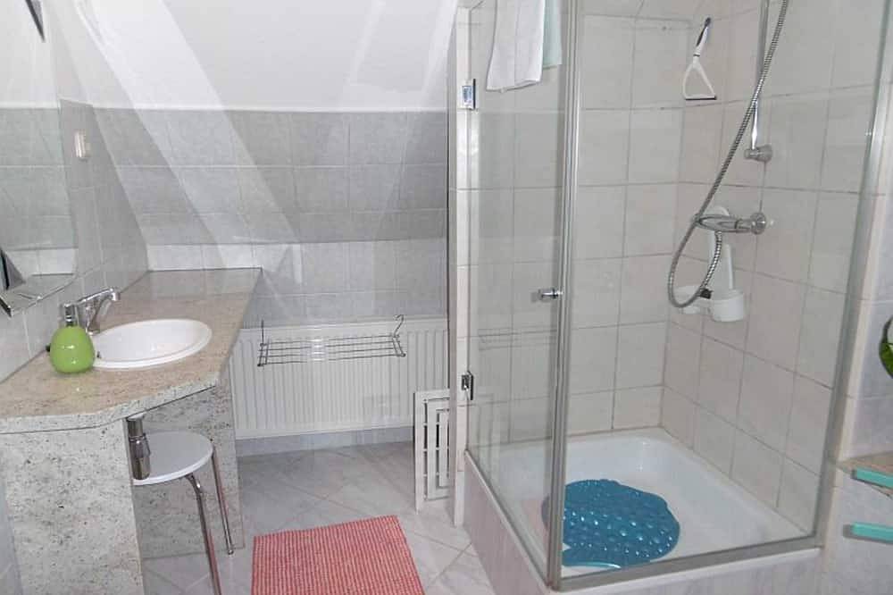 Ganze Wohnung, Rügen Fewo 38 - Fewo in Dreschvitz, Rügen