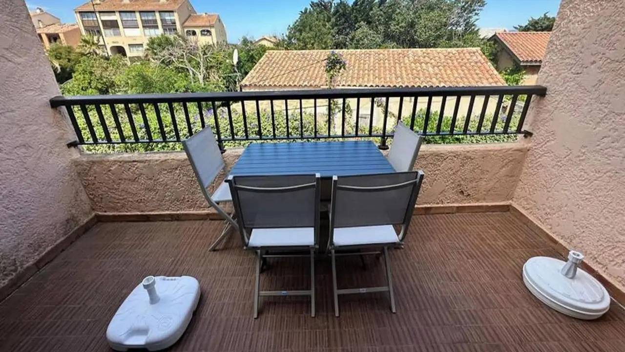 Apartamento vacacional entero, Ferienwohnung für 4 Personen (50 m²) in Six-Fours-les-Plages in Le Brusc, Six-Fours-les-Plages